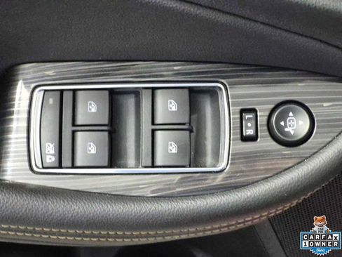 Used 2017 Chevrolet Impala LT w/ Convenience Package image 14