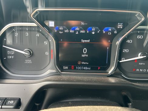 Certified 2021 GMC Sierra 1500 AT4 w/ AT4 Premium Package image 17