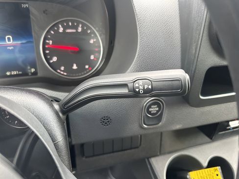 Used 2025 Mercedes-Benz Sprinter 2500 image 13