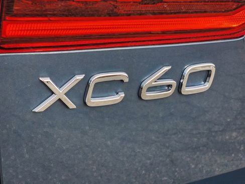 New 2026 Volvo XC60 B5 Ultra w/ Climate Package image 16