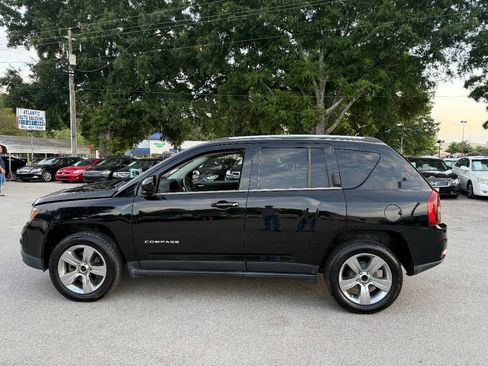 Used 2014 Jeep Compass Latitude FWD image 7