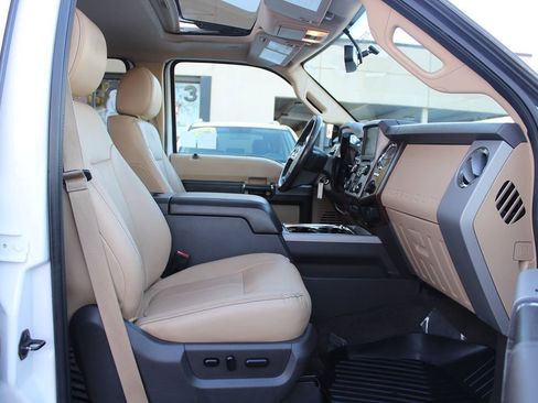 Used 2015 Ford F350 Lariat w/ Lariat Ultimate Package image 28