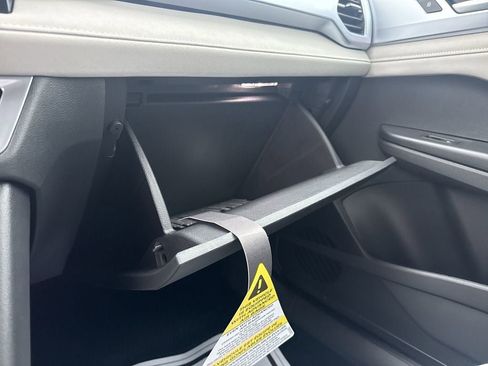 New 2026 Volkswagen Taos SE FWD image 42