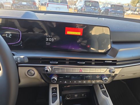 New 2025 Kia Telluride S image 11