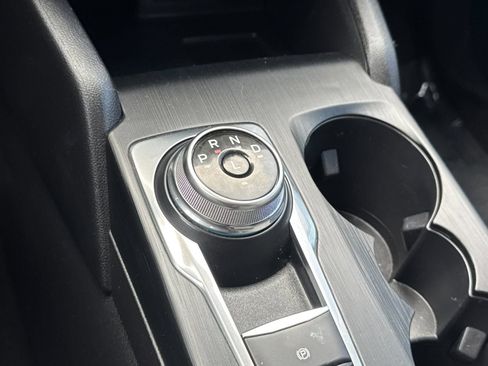 Used 2022 Ford Escape SE image 20