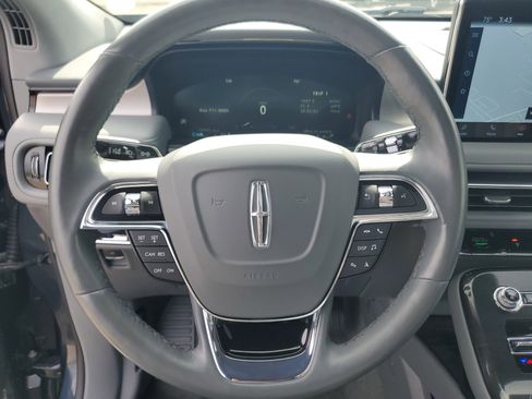 Certified 2023 Lincoln Nautilus Reserve AWD/4WD image 14