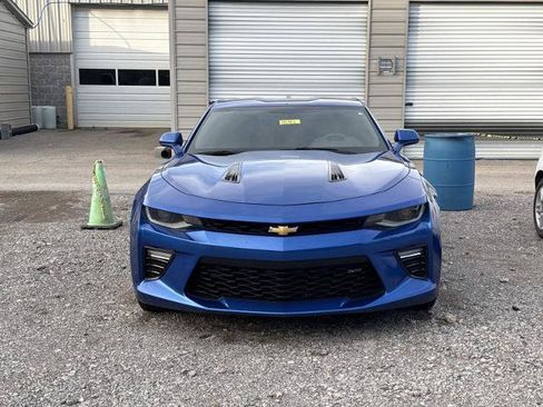 Used 2018 Chevrolet Camaro SS RWD image 2