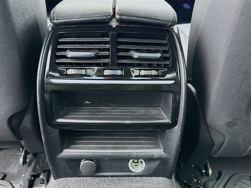 Used 2018 BMW 530e 530e iPerformance image 17