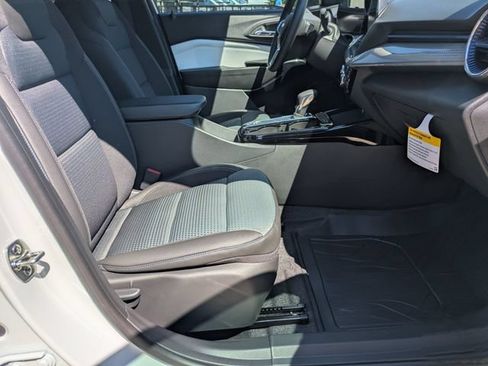 New 2026 Chevrolet Trax LT w/ Driver Confidence Package FWD image 33