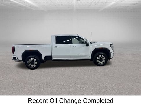 Used 2025 GMC Sierra 2500 Denali w/ Denali Reserve Package AWD/4WD image 11