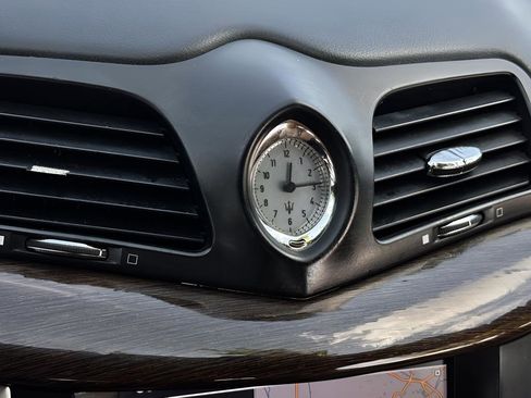 Used 2011 Maserati GranTurismo Convertible image 8