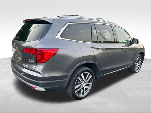 Used 2017 Honda Pilot Elite image 5