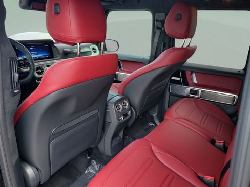 Certified 2025 Mercedes-Benz G 550 image 10