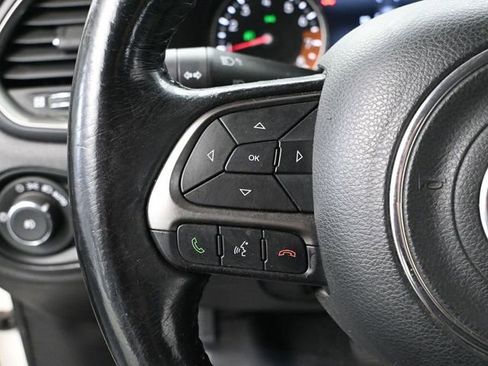 Used 2019 Jeep Renegade Limited w/ Safety and Security Group image 25