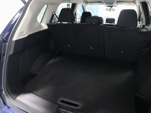 Certified 2024 Nissan Rogue SV image 14