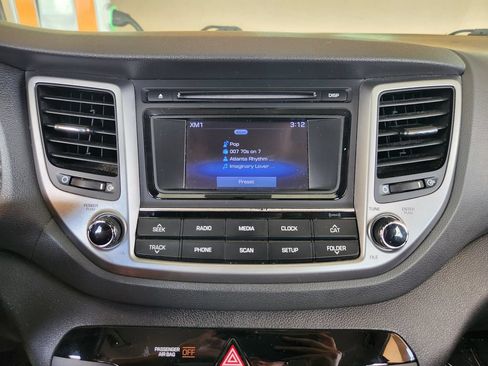 Used 2016 Hyundai Tucson SE w/ Option Group 02 AWD/4WD image 18