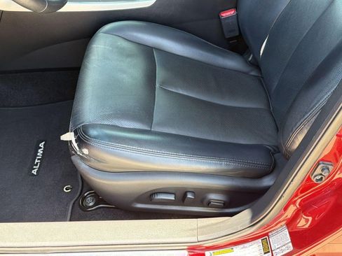 Used 2015 Nissan Altima 2.5 SL w/ Technology Package FWD image 14