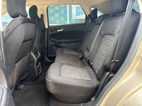 Certified 2018 Ford Edge SE FWD image 10