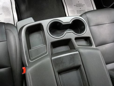 Used 2023 GMC Sierra 1500 SLT AWD/4WD image 30
