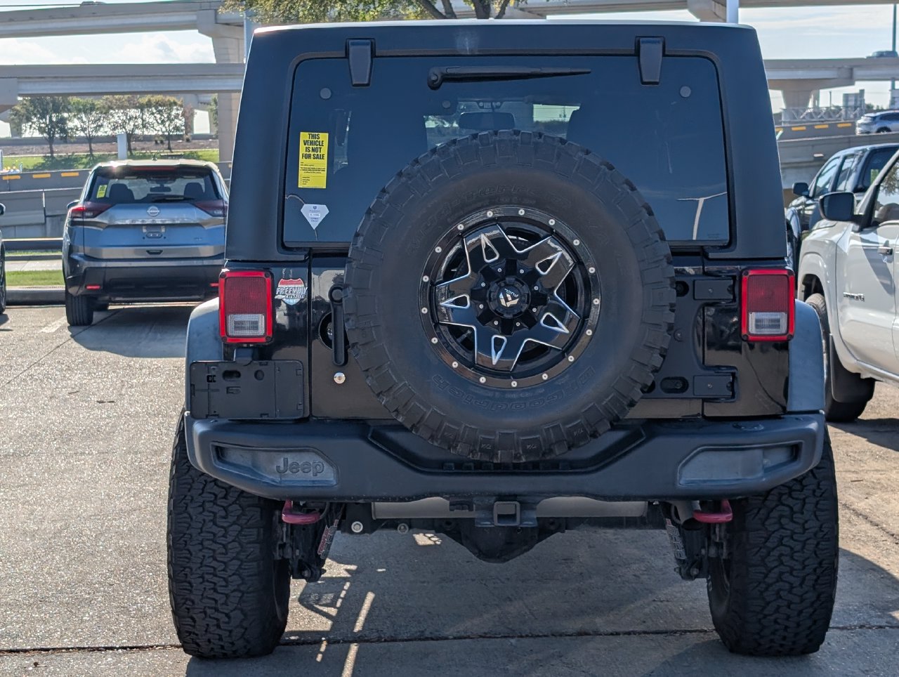 Used 2015 Jeep Wrangler Unlimited Rubicon AWD/4WD image 5