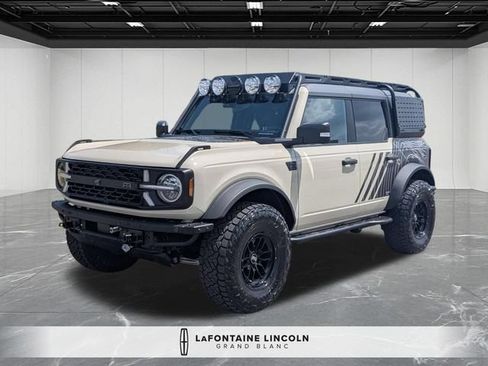 Used 2025 Ford Bronco Badlands AWD/4WD image 1