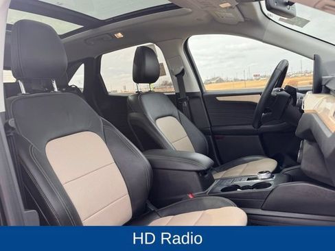 Used 2022 Ford Escape Titanium w/ Titanium Elite Package AWD/4WD image 24