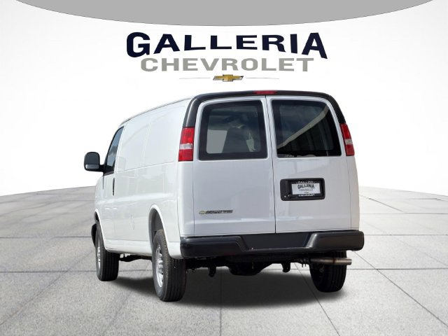 New 2026 Chevrolet Express 2500 Extended w/ Driver Convenience Package RWD image 5