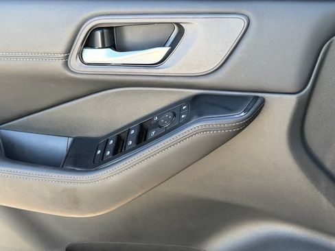 Used 2023 Nissan Rogue SV w/ SV Premium B Package FWD image 29