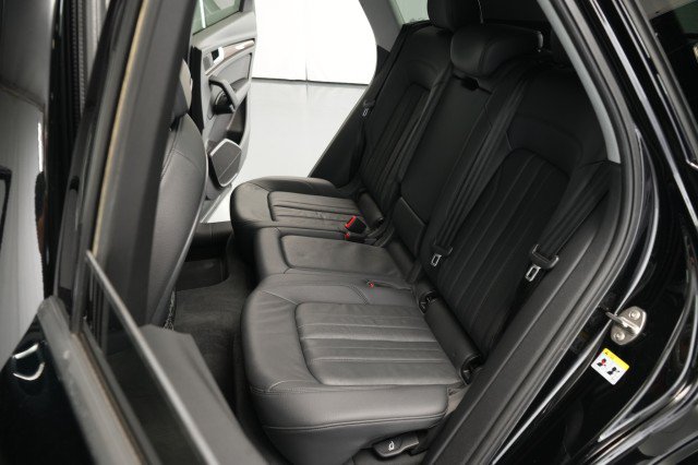 Used 2018 Audi Q5 2.0T Premium AWD/4WD image 45
