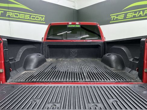 Used 2014 RAM 1500 Express RWD image 23