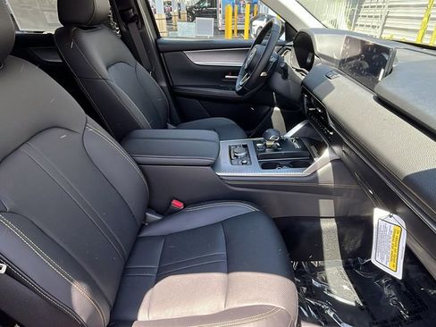 New 2025 MAZDA CX-70 Plug-In Hybrid w/ Premium Pkg AWD/4WD image 8