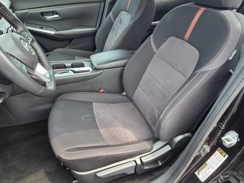Used 2023 Nissan Sentra SR w/ Trunk Package FWD image 20