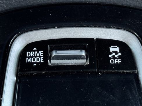 Used 2024 Toyota Corolla SE image 18