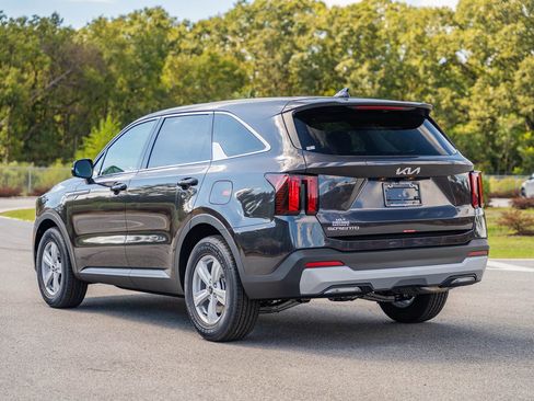 New 2026 Kia Sorento LX image 4