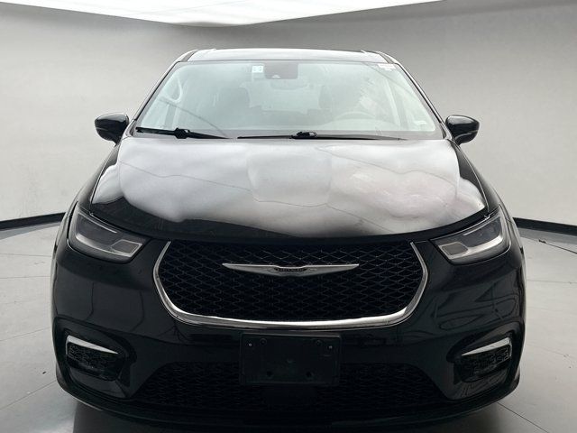 Used 2024 Chrysler Pacifica Limited FWD image 8