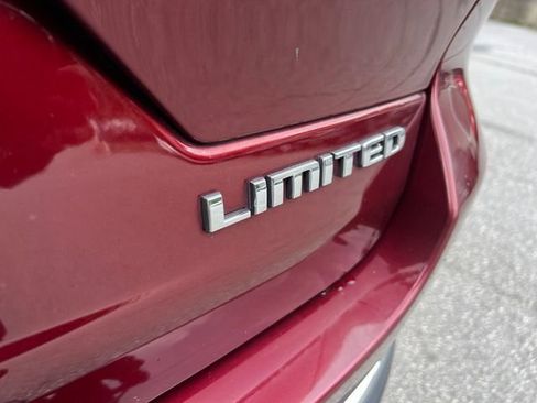 Used 2022 Jeep Grand Cherokee Limited image 44