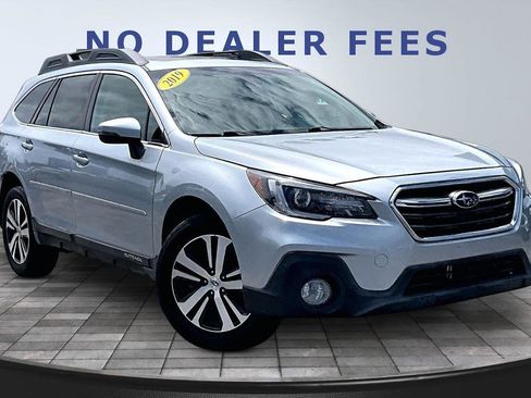 Used 2019 Subaru Outback 2.5i Limited AWD/4WD image 3