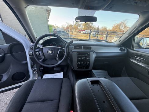 Used 2012 Chevrolet Tahoe 4WD image 11