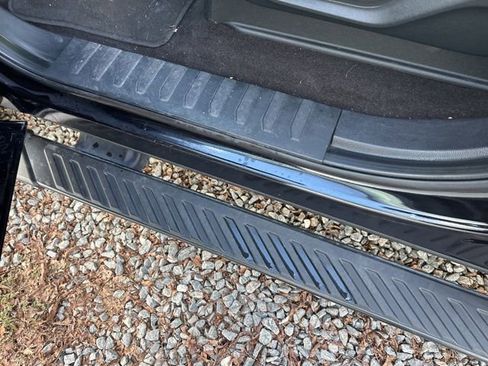 Used 2020 Ford F150 XLT w/ Equipment Group 302A Luxury image 11