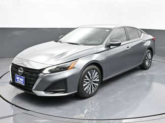 Certified 2025 Nissan Altima 2.5 SV video 1