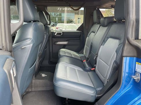 Used 2022 Ford Bronco Outer Banks AWD/4WD image 3