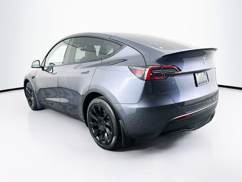Used 2021 Tesla Model Y Long Range image 5