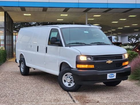 New 2025 Chevrolet Express 2500 Extended w/ Driver Convenience Package image 7