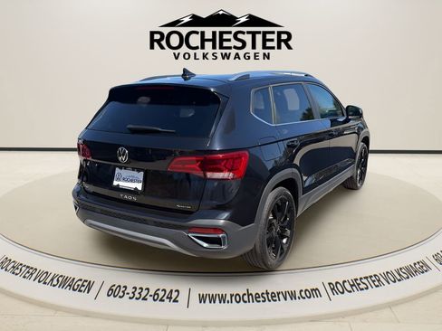 Used 2023 Volkswagen Taos SE AWD/4WD image 7