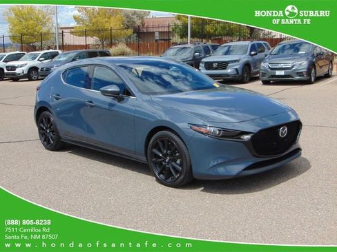 Used 2024 MAZDA MAZDA3 s FWD image 1