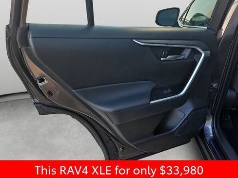 Used 2025 Toyota RAV4 XLE FWD image 35