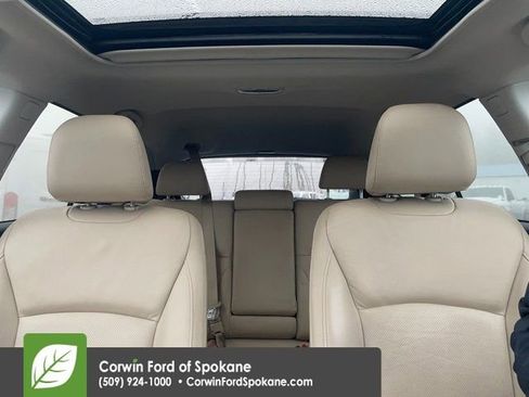 Used 2016 Subaru Outback 3.6R Limited image 37