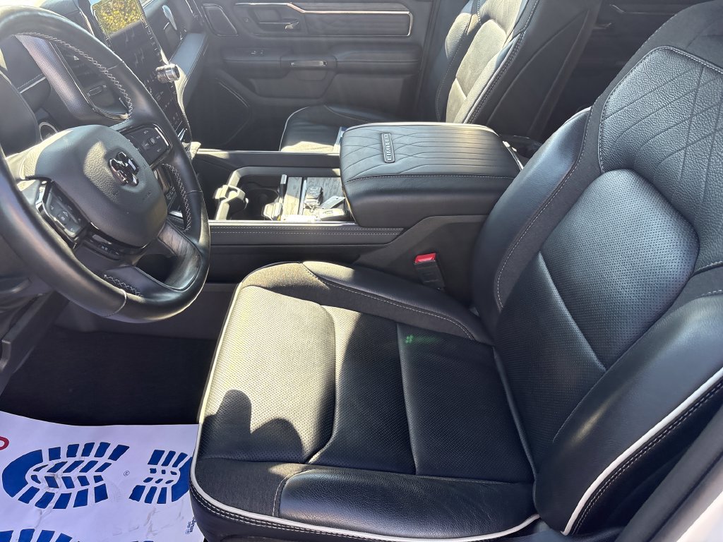 Used 2025 RAM 1500 Limited w/ Body Color Bumper Group AWD/4WD image 27