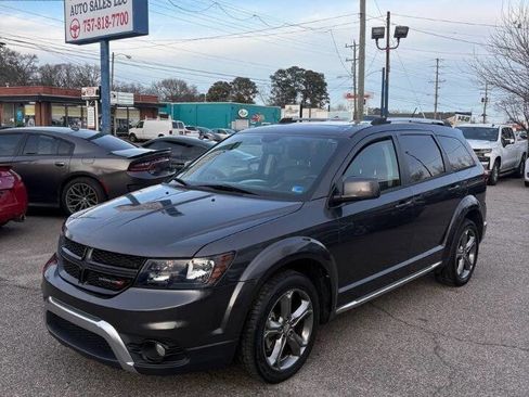 Used 2016 Dodge Journey Crossroad w/ Popular Equipment Group FWD image 9