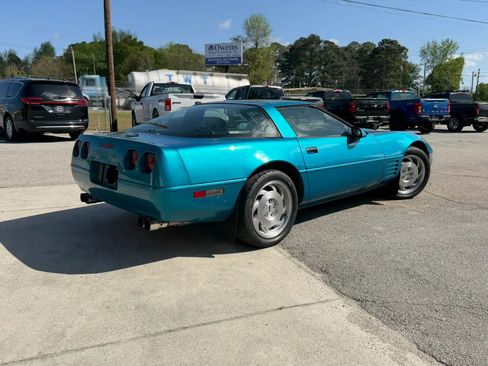 Used 1994 Chevrolet Corvette Coupe RWD image 8